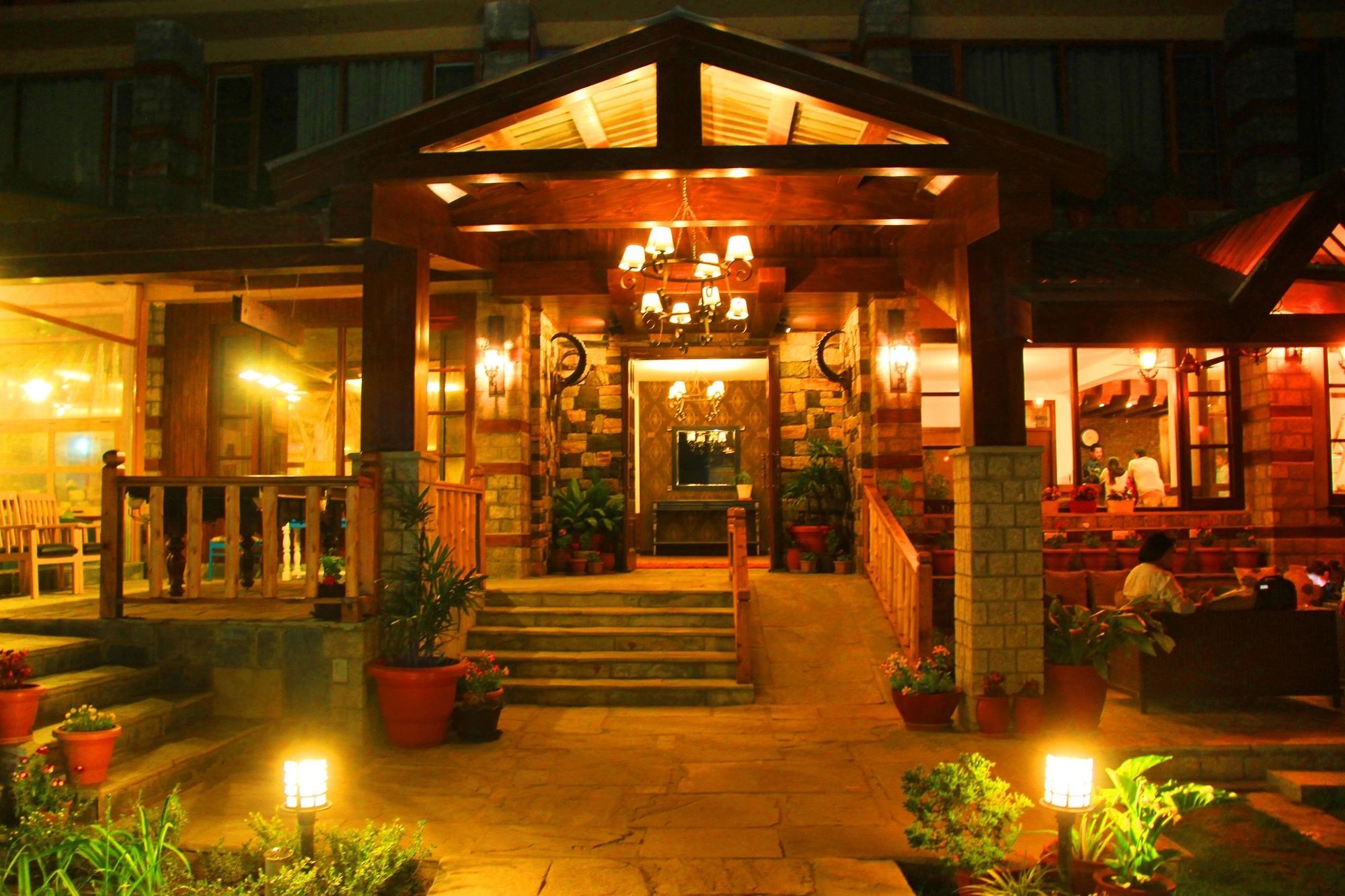 Johnson Lodge & Spa Manāli Eksteriør billede